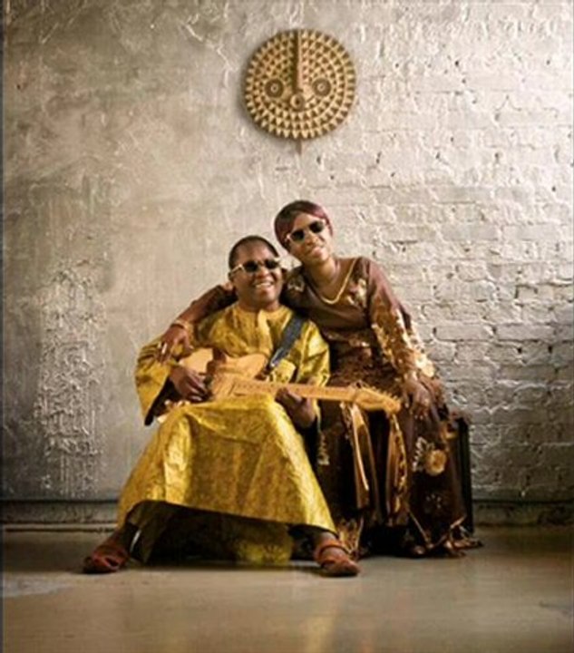 Amadou & Mariam - Magossa
