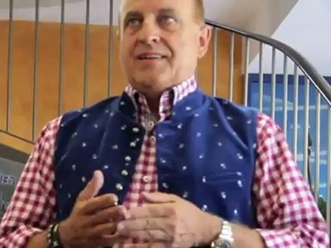 WM Dirndl 2011 zur Frauen WM von Trachten Angermaier und Marié Amiere