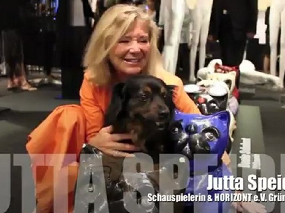 Aktion „Frauen-Power' @ Galeria Kaufhof am Marienplatz vom 16.06.-02.07.2011