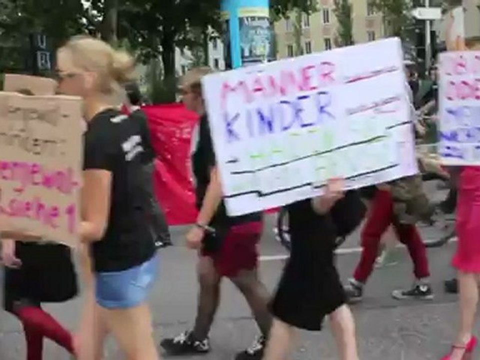Munich Slutwalk 13.08.2011 startete am Goetheplatz