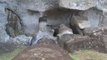 RAPA NUI- Ile de Pâques: Les enormes moai de la carrière.
