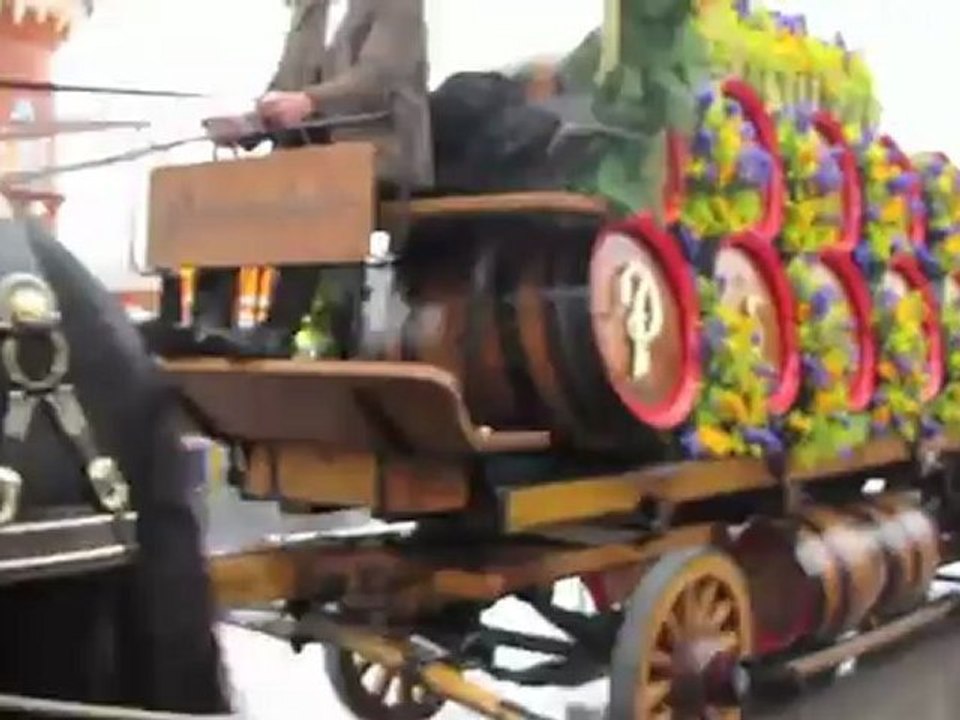 Oktoberfest Trachten- und Schützenzug 2011 am 18. September