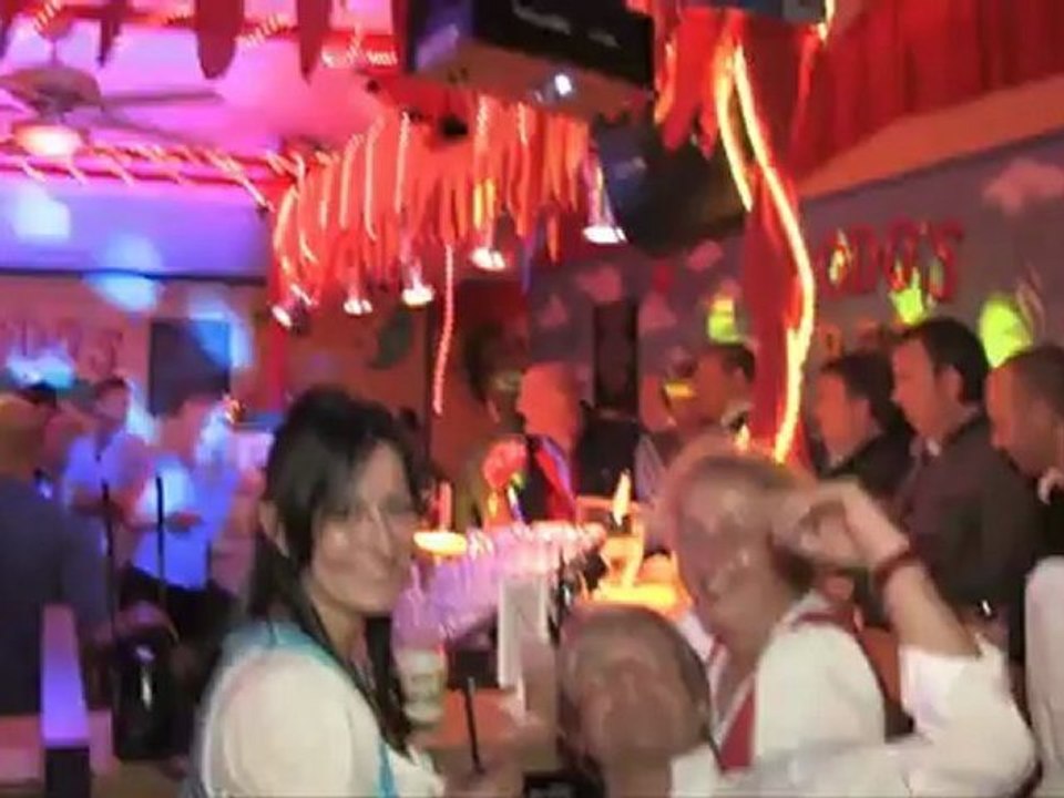 Bodo's Backstube Cafézelt auf dem Oktoberfest 2011