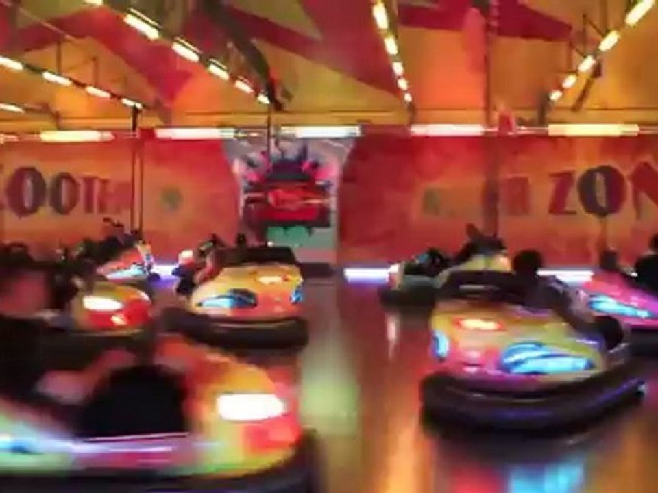Scooterzone auf dem oktoberfest 2011 (autoscooter)