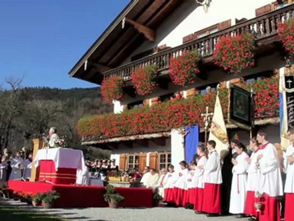 Leonhardifahrt und leonhardiritt kreuth 2011 -  gottesdienst im freien