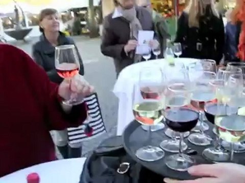 Weinpräsentation die jungen frank'n auf dem Viktualienmarkt am 9.11.2011