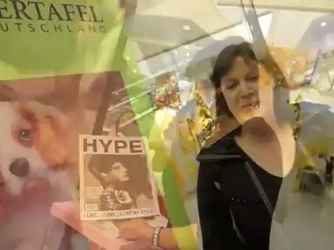 Sir Henry sammelt für die Tiertafel München @ Oberpollinger