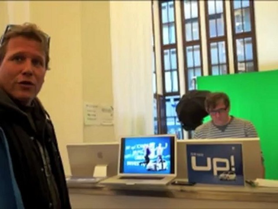 Aktion VW 'My up! Town. Munich' @ 8 Seasons. Bis 8.12.2011 up! Probefahren