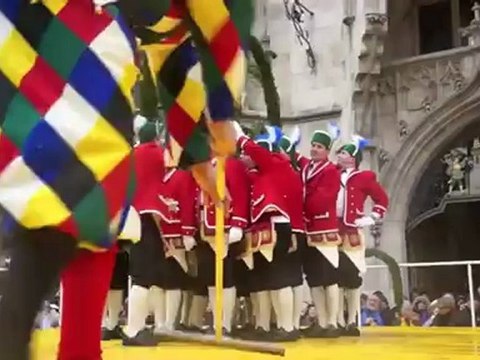 Teil 1: Münchner Schäfflertanz 2012 @ Marienplatz am 06.01.2012