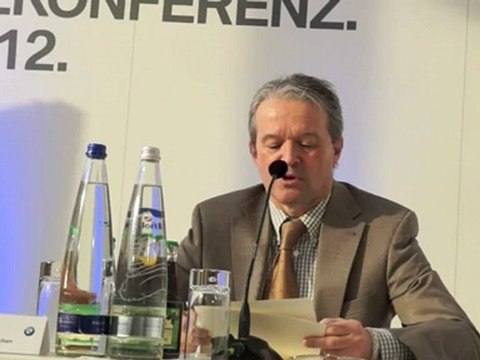 BMW Niederlassung München, Jahrespressekonferenz zu BMW und MINI Verkaufszahlen 2011