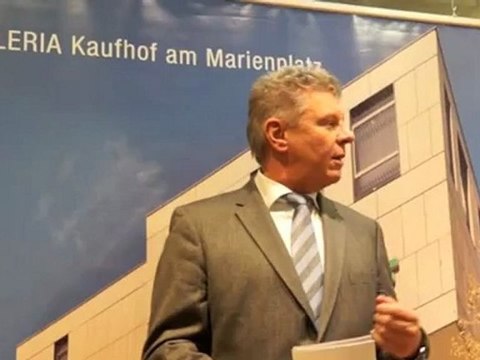 Galeria Kaufhof München Marienplatz mit Qualitätszeichen „Generationenfreundliches Einkaufen