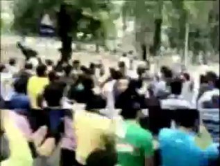 مسيرات تهتف باسقاط النظام في سوريا