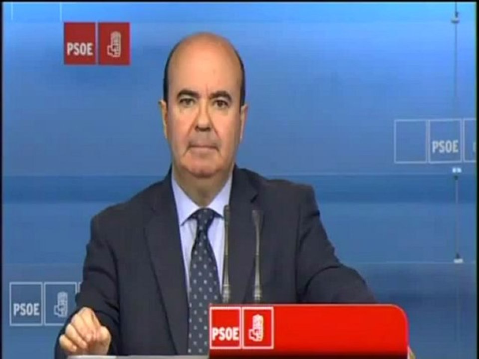 Zarrías insinúa que el PP está detrás de la huelga