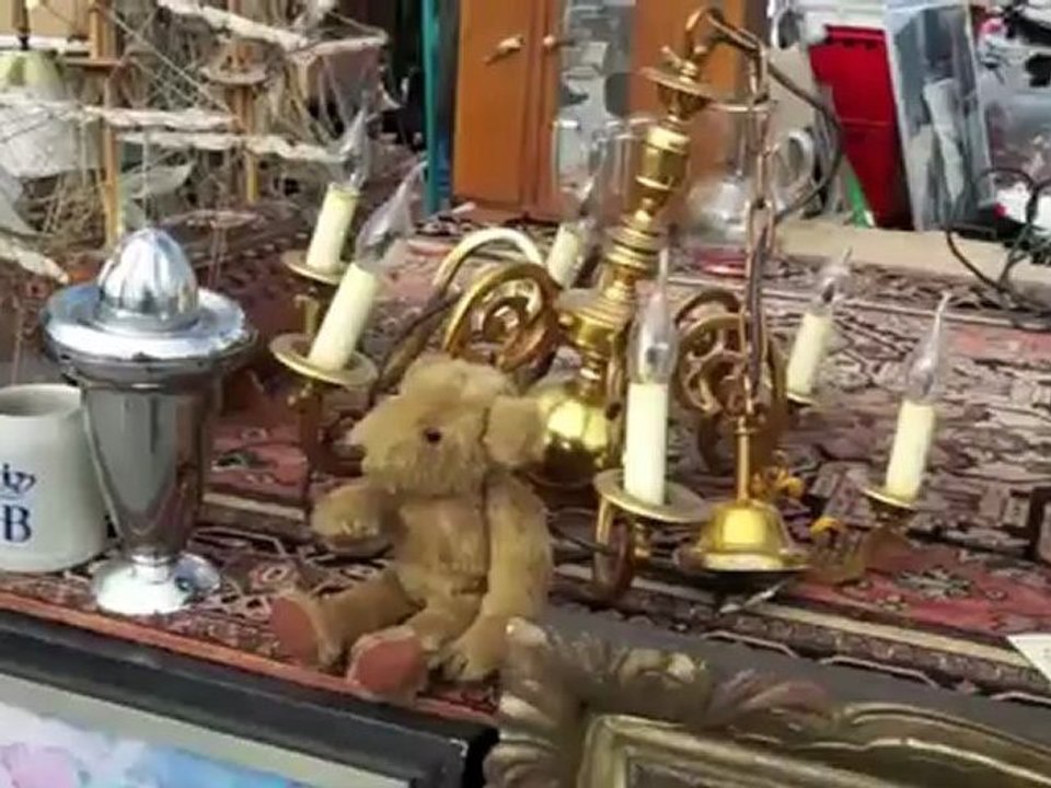 BRK Riesenflohmarkt 2012 auf der Theresienwiese München