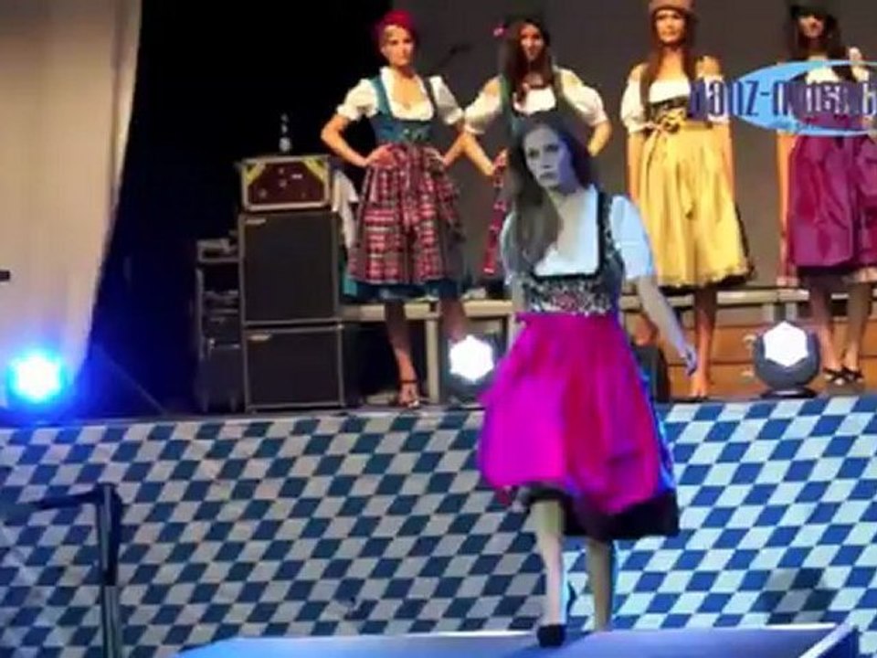 „Basler Dirndl Premiere" @ Nacht der Tracht 2012 im Löwenbräukeller am 04.05.2012