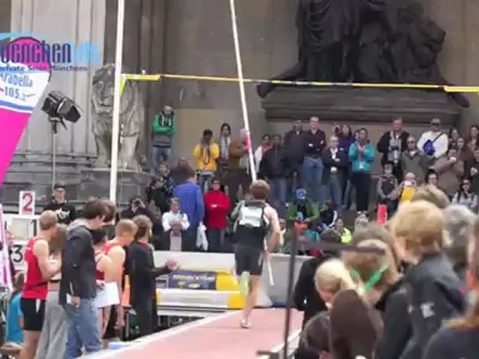 jump & fly 2012 München Odeonsplatz, am Nachmittag