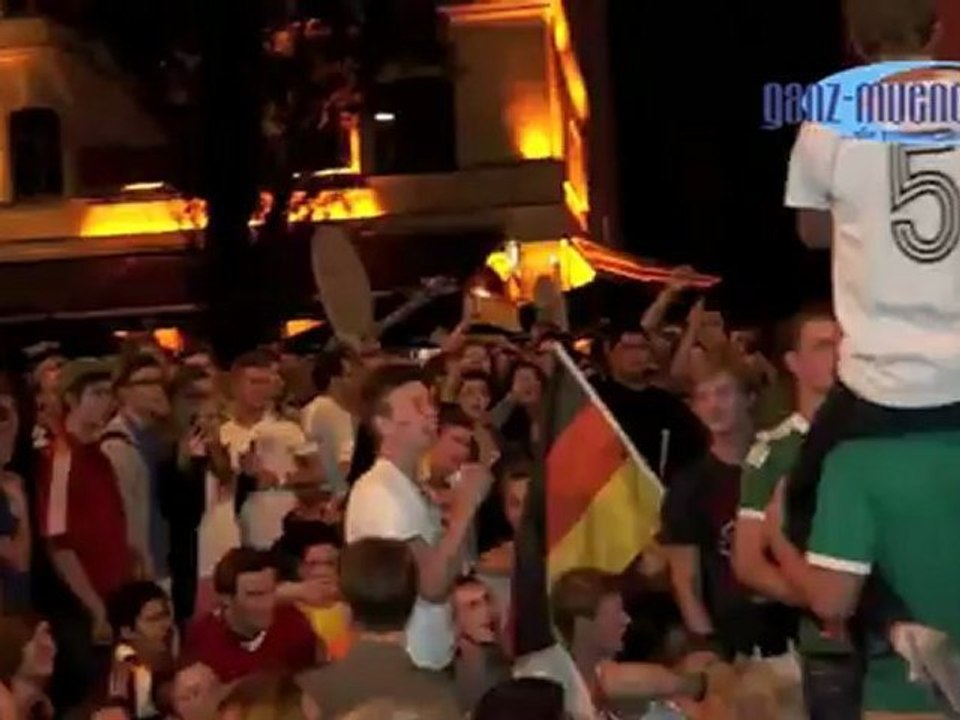 EM2012 Party Leopoldstr 22.06.2012 nach Sieg über Griechenland & Halbfinal Einzug