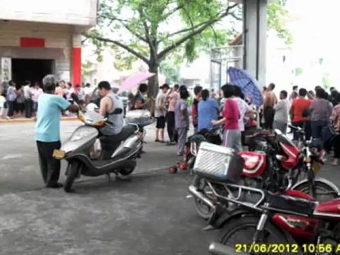 Полиция избила крестьян в провинции Гуандун