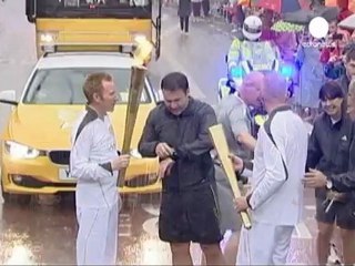 İngiltere ve İrlanda yoğun yağışların etkisi altında