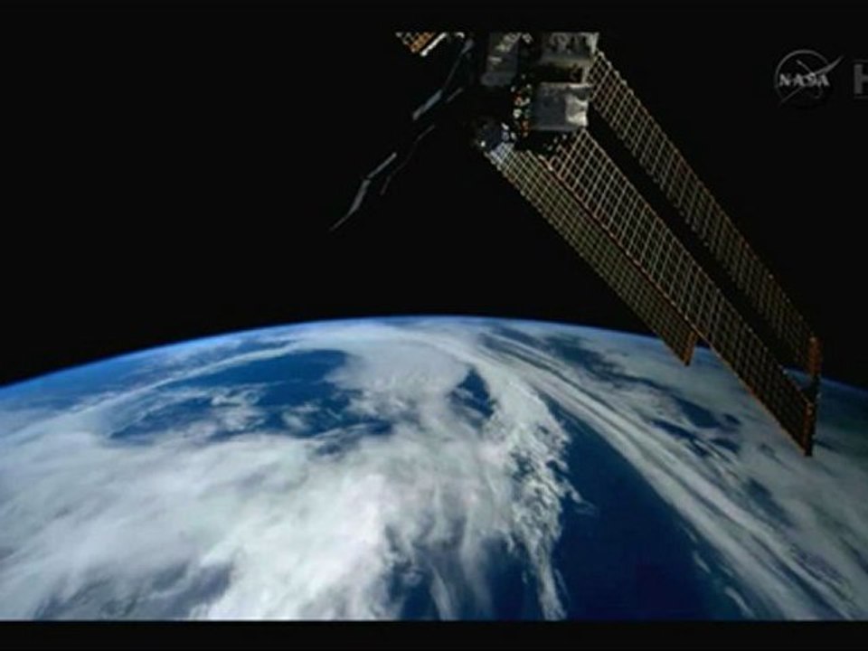 [ISS] Solar Eclipse Darkens Earth - Seen From International Space Station