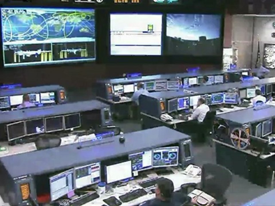 [ISS] Expedition 29 Crew Egress from Soyuz Capsule