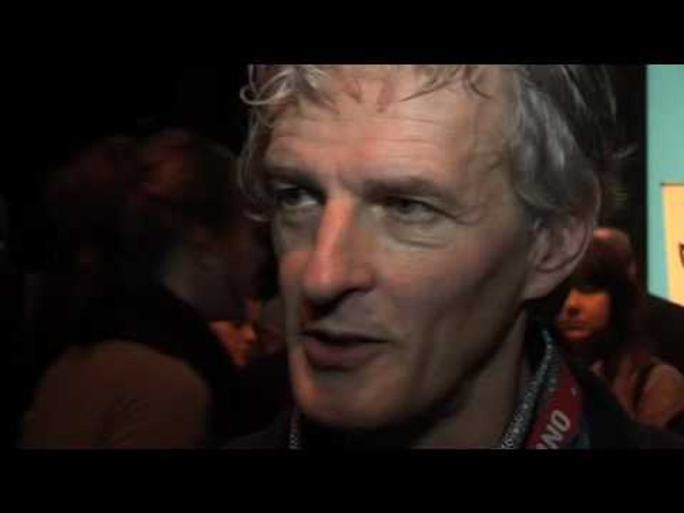 Vrij Nederland journalist Sander Donkers wint Pop Media Prijs