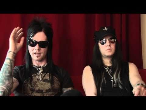 Interview Murderdolls - Joey Jordison and Wednesday 13 (part 5)