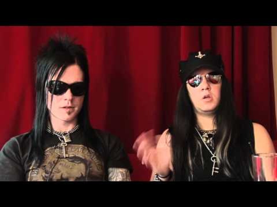 Interview Murderdolls - Joey Jordison and Wednesday 13 (part 2)