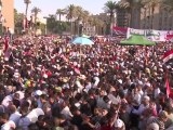 Egypte: Morsi prête symboliquement serment place Tahrir