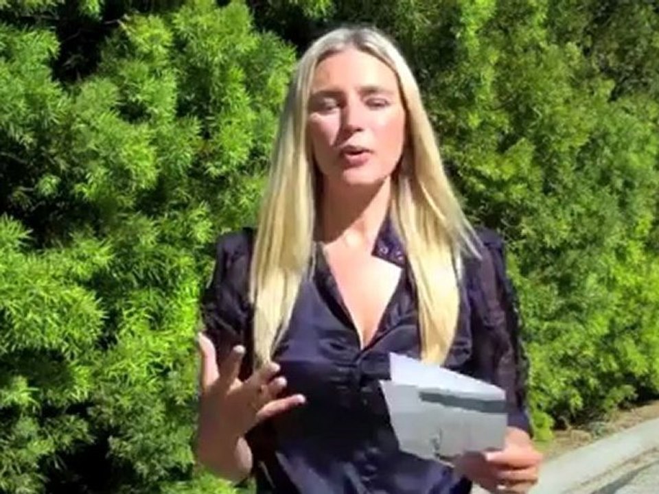 Dating Friend or Lover: Ask Karinna