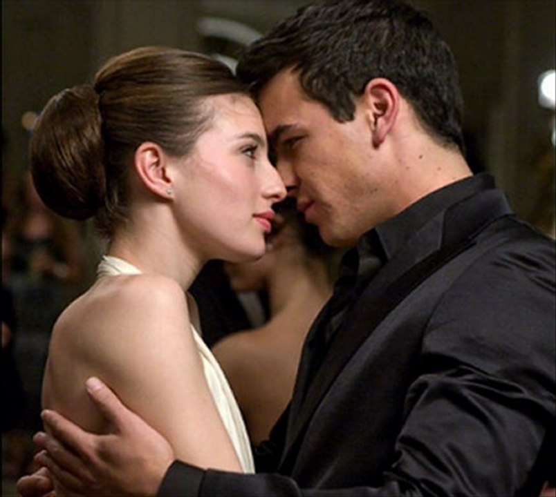 Entrevista A Maria Valverde Y Mario Casas En Es Radio 2010