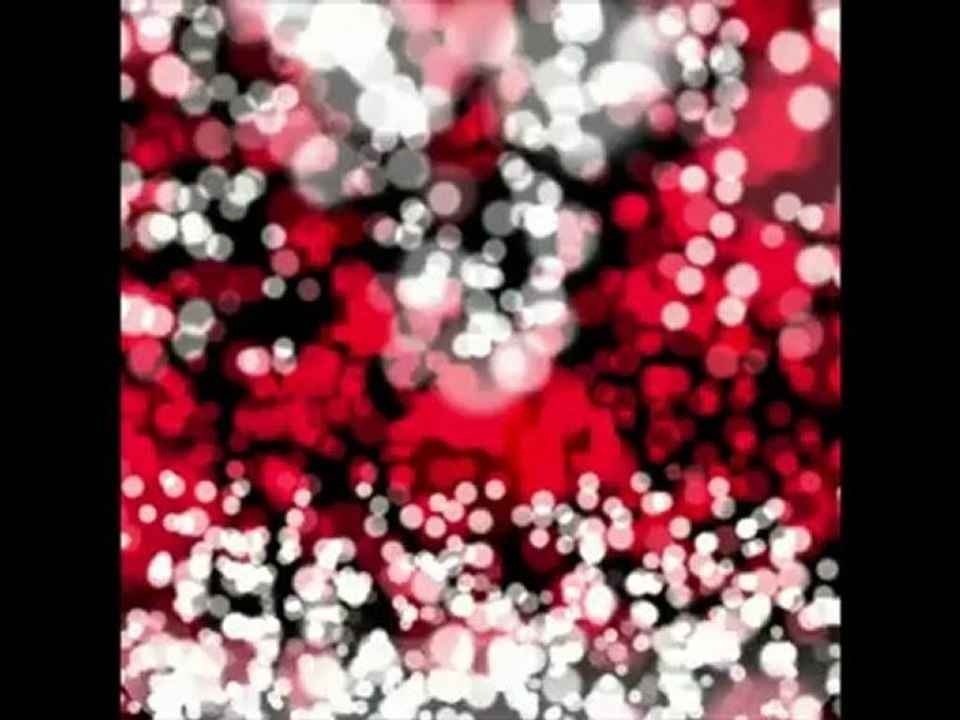 Aiino: Charging Cover per iPhone 4 e 4S con stand - Video Recensione - AVRMagazine.com