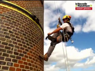 VIDEO Châtellerault: travaux en rappel sur les tours de la Manu