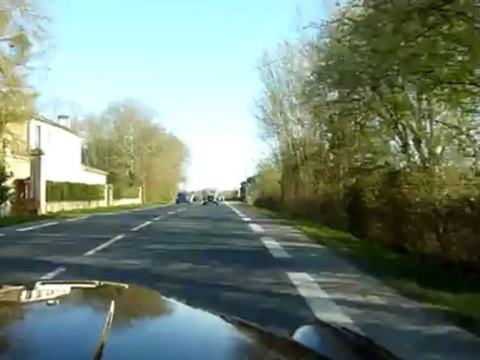 LE BLAYAIS VU DEPUIS UN TAXI AUSTIN