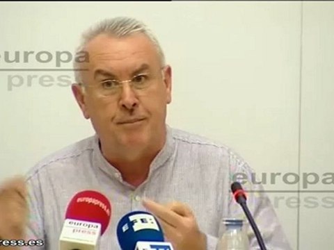 Lara: El rescate a la banca significará más recortes