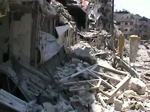 Syria فري برس حمص حي القصور المدمر بلكامل لاتستطيع المشي فيه 30 6 2012 Homs