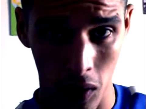 Ali B rapt live zijn Ali Baba rap (2003)