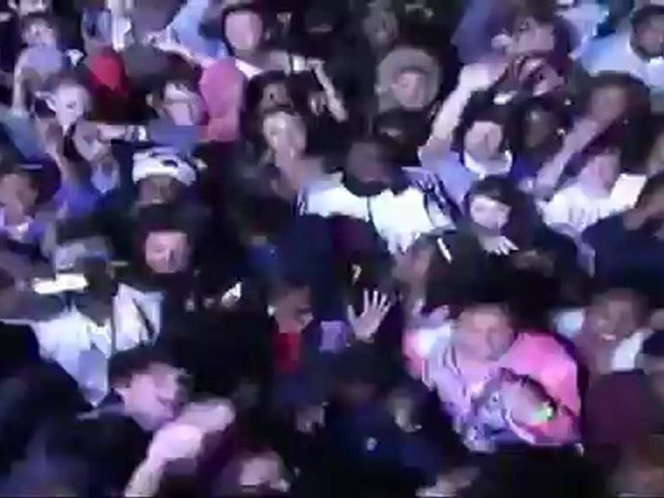 Jay-Z & Kanye West - Niggas in Paris @ Hackney Weekend London 2012