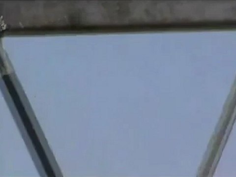 Syria فري برس ريف دمشق معضمية الشام التحليق المروحي الذ ي شارك ي القصف على المدينة تزامنا من القصف من خلال الدبابات 29 06 2012 Damascus