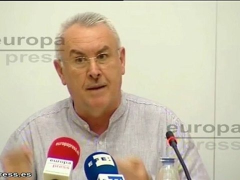 Lara: El rescate a la banca significará más recortes