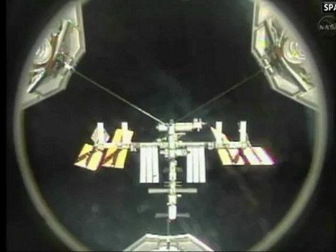 [STS-133] RPM (Rendezvous Pitch Maneuver), Last ever for Shuttle Discovery