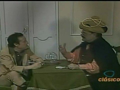 La Chicharra 02 - Anoche debutó en el teatro el hipnotizador Maestro Morefeo