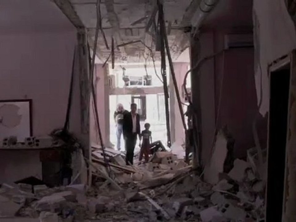 Thierry Meyssan sur le massacre à Al-Ikhbariya 30 juin 2012