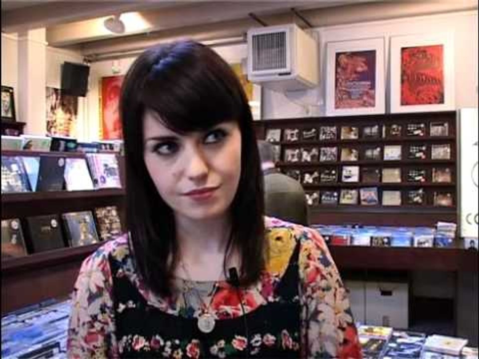 Blood Red Shoes interview - Laura-Mary Carter (part 5)