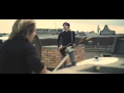 Customs willen niet typisch Vlaams klinken