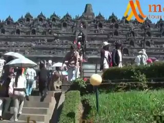 THE AMAZING PYRAMID TEMPLE BUDDHA BOROBUDUR