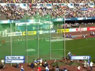 4x100'de turuncu galibiyet