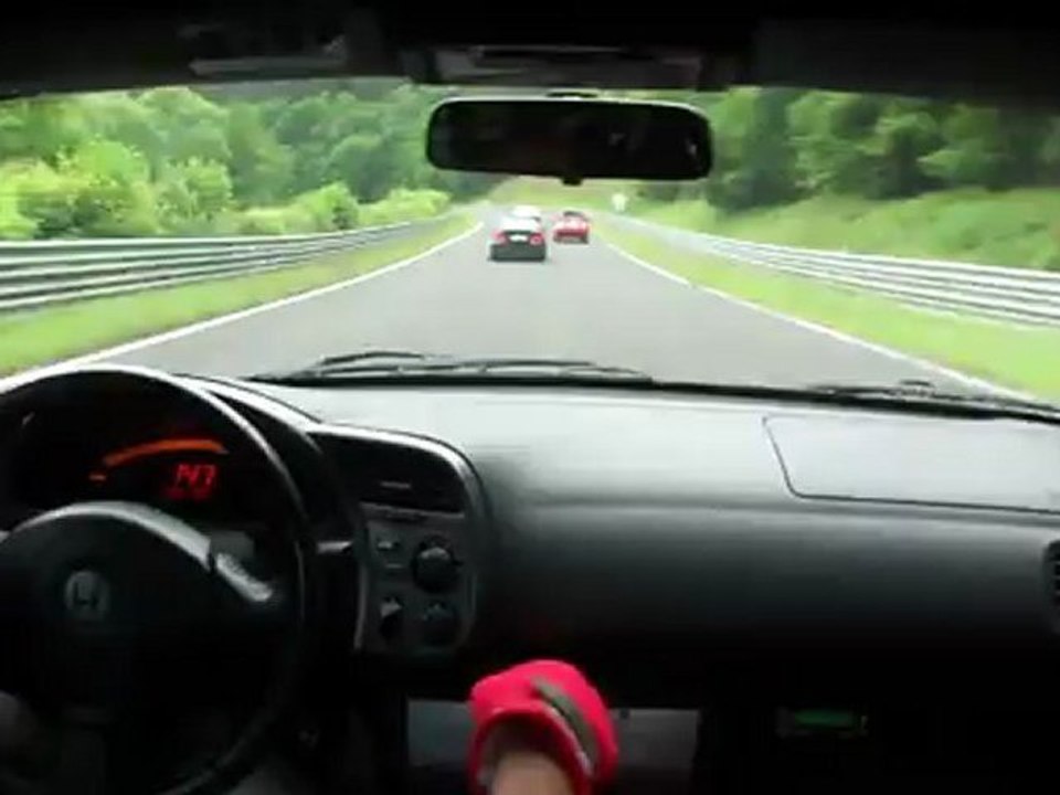 S2000 Mugen vs BMW 1M at Nurburgring 8min40 BTG 01/07/2012