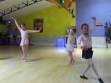 Chorégraphie du cours classique 6-7 ans avec Alessandra Barberi à Aupra Dance