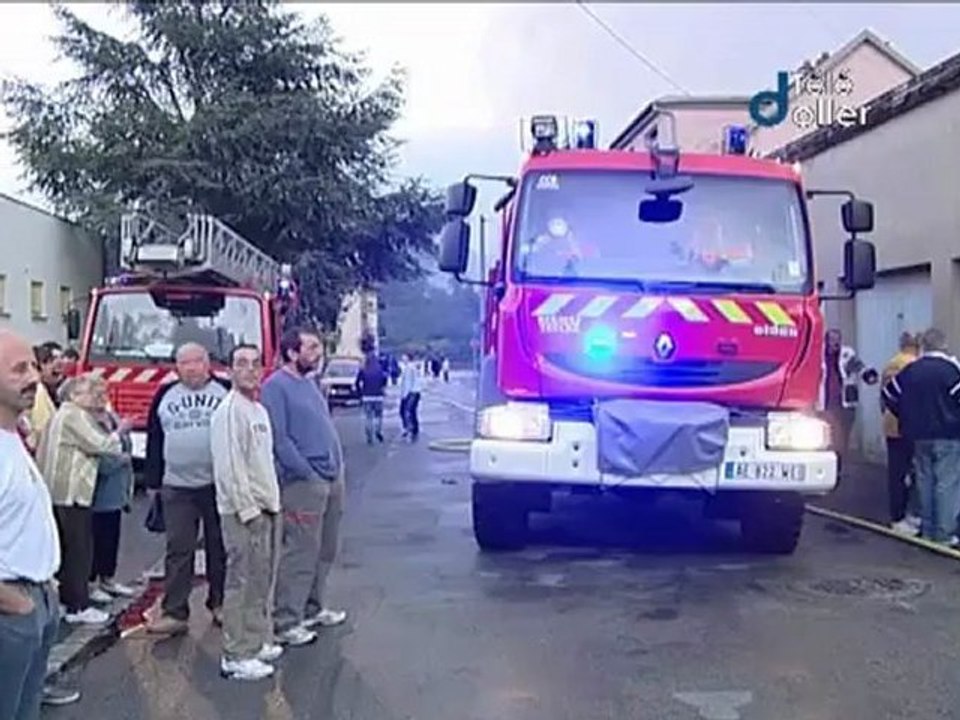 FEU GARAGE MASEVAUX 9 AOUT 2011 20H30